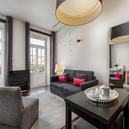 Apartment Charming With Street-view In Porto