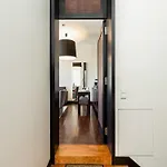 Charming With Street-view In Apartman Porto