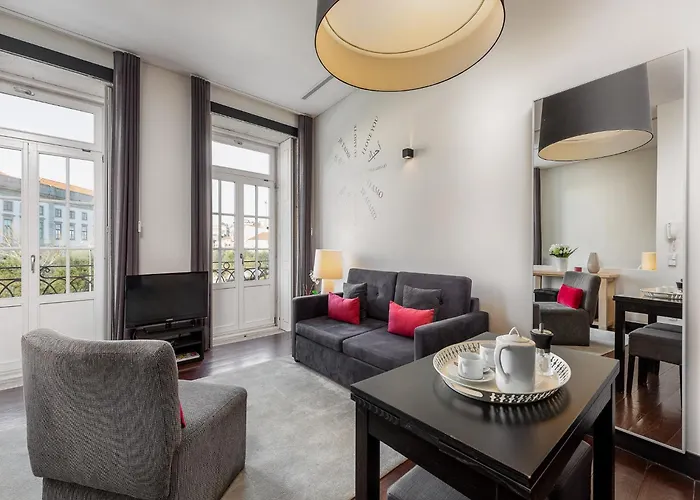 Apartment Charming With Street-view In Porto